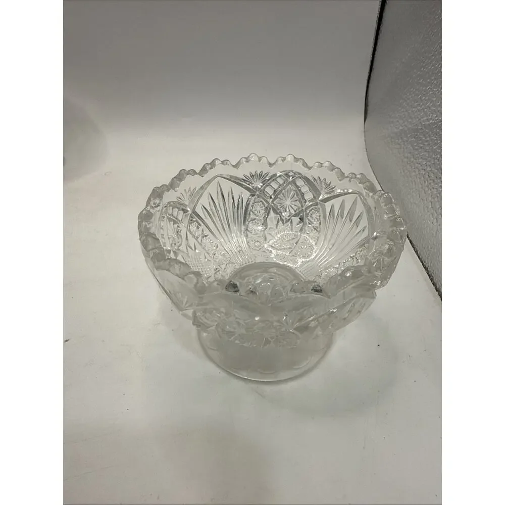Vintage Set of 4 Footed Glass Dessert Berry Bowls Starburst Fan Pattern 4” *